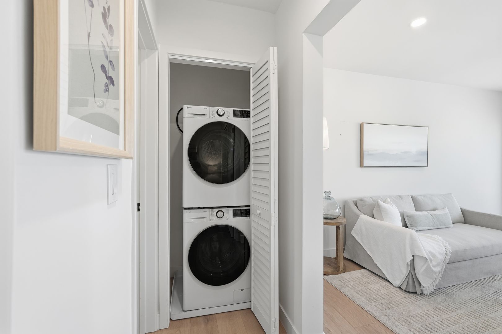 El Segundo Apartment: 1620 E Maple Ave