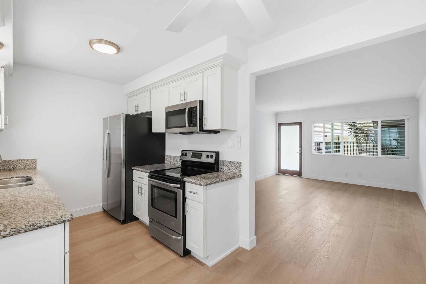 Torrance Apartment: 17450 Van Ness Ave