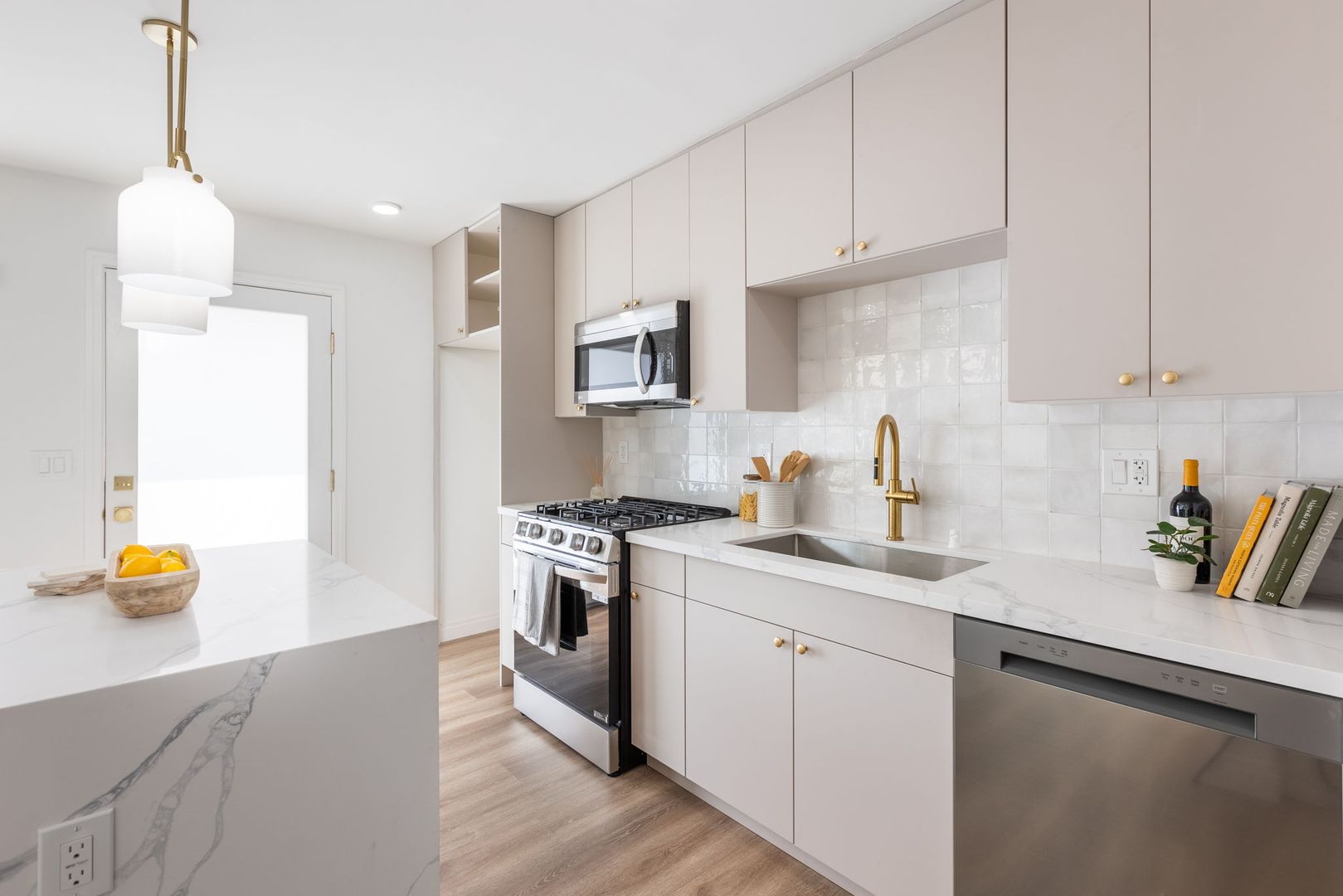 Hermosa Beach Apartment: 1803 Pacific Coast Highway