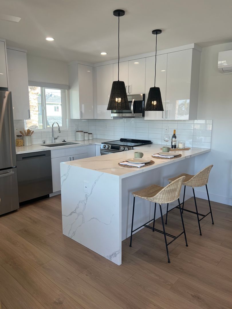 El Segundo Apartment: 1620 E Maple Ave