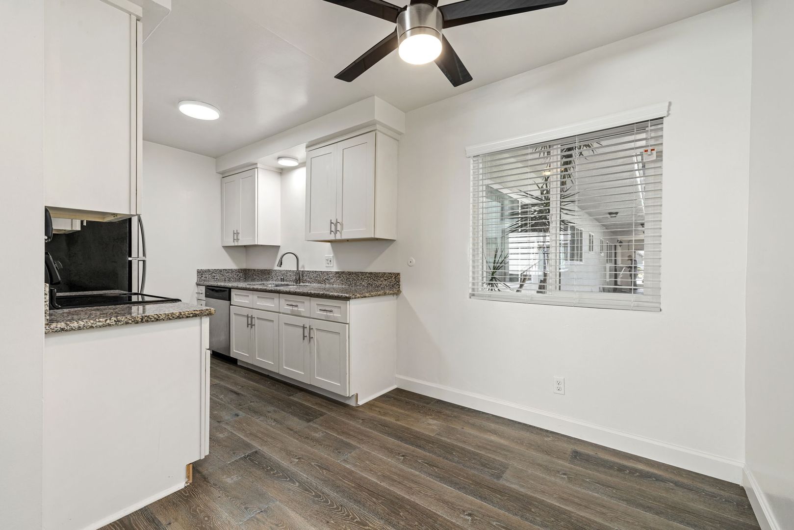 Torrance Apartment: 17450 Van Ness Ave