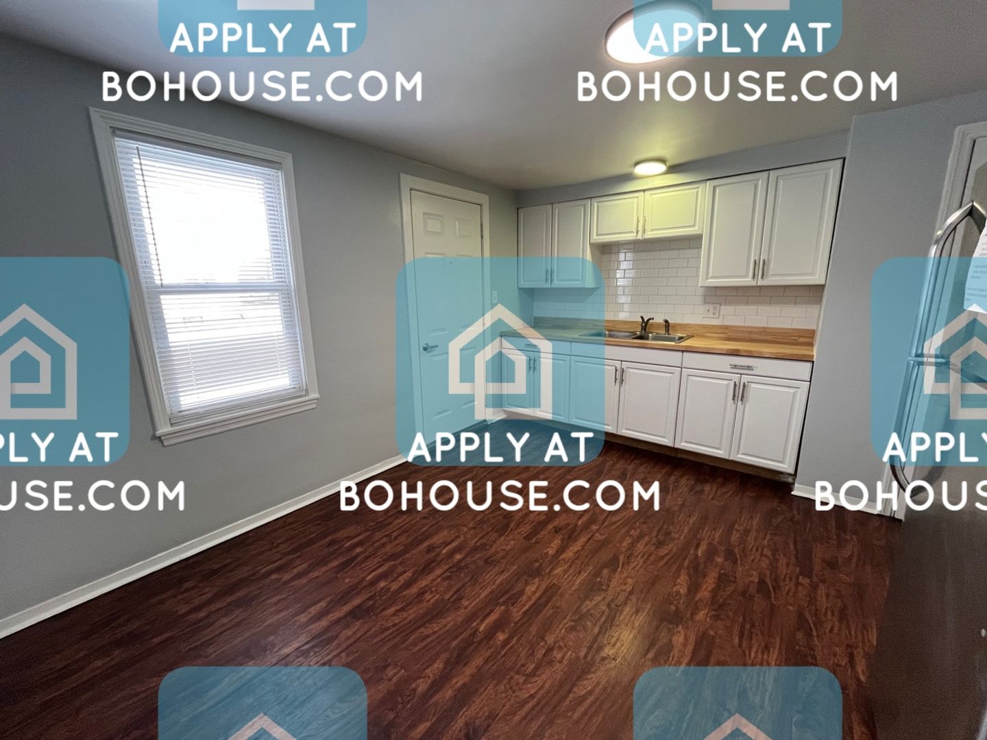 Fort Wayne Apartment: 3202 McArthur