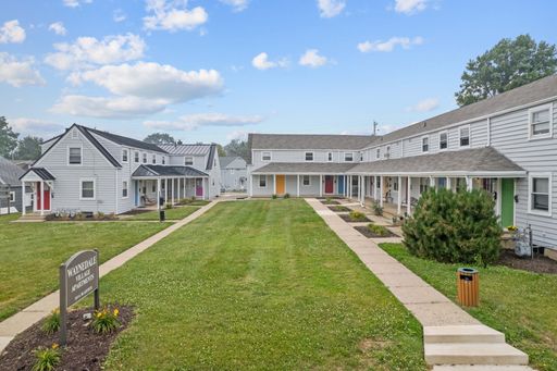 1 bed/1 bath w/office - Ground Level! $500 Off First Month of Rent! – photo 1