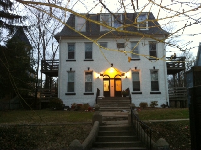 Baltimore Apartment: 704/706 Gladstone Avenue