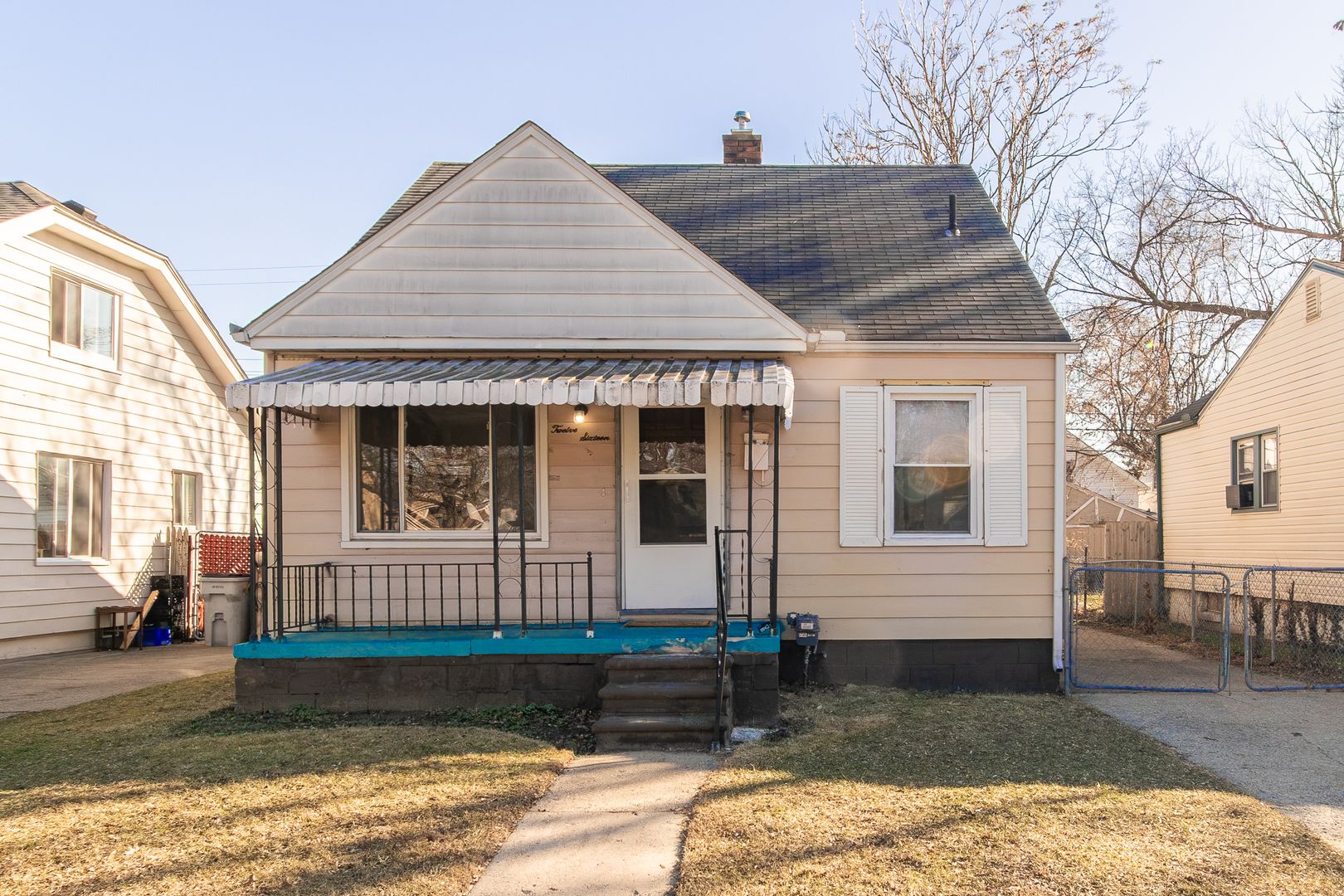 Hazel Park House: 1216 E George Avenue