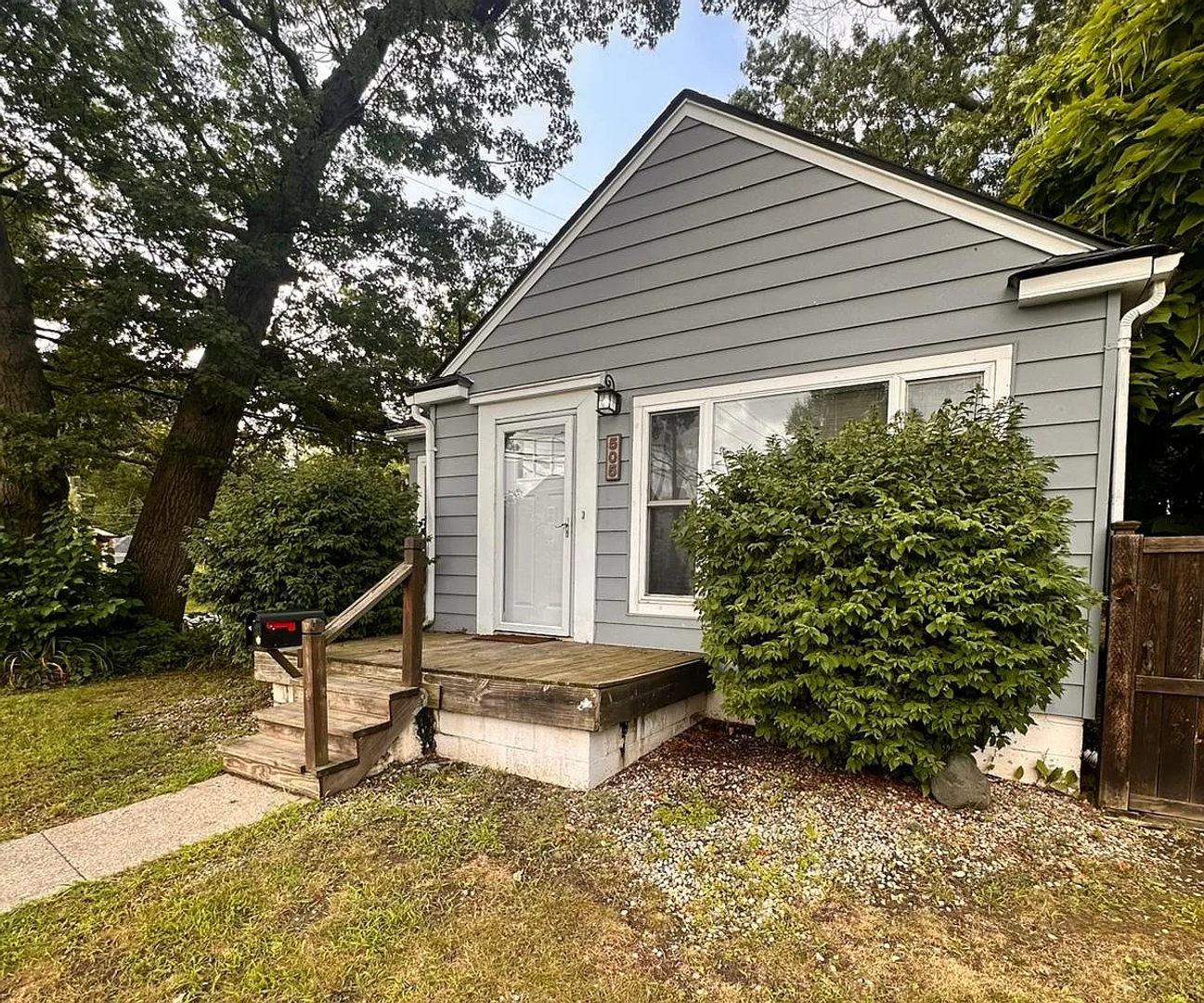 Ferndale House: 505 Gardendale