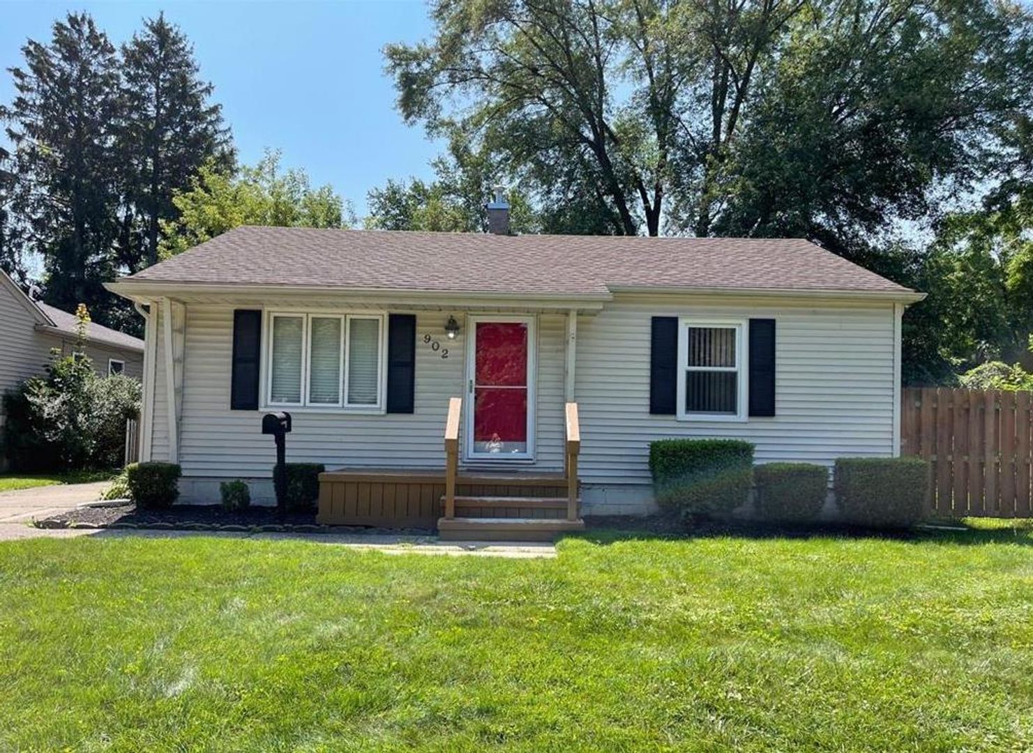 Royal Oak House: 902 East Windemere Avenue