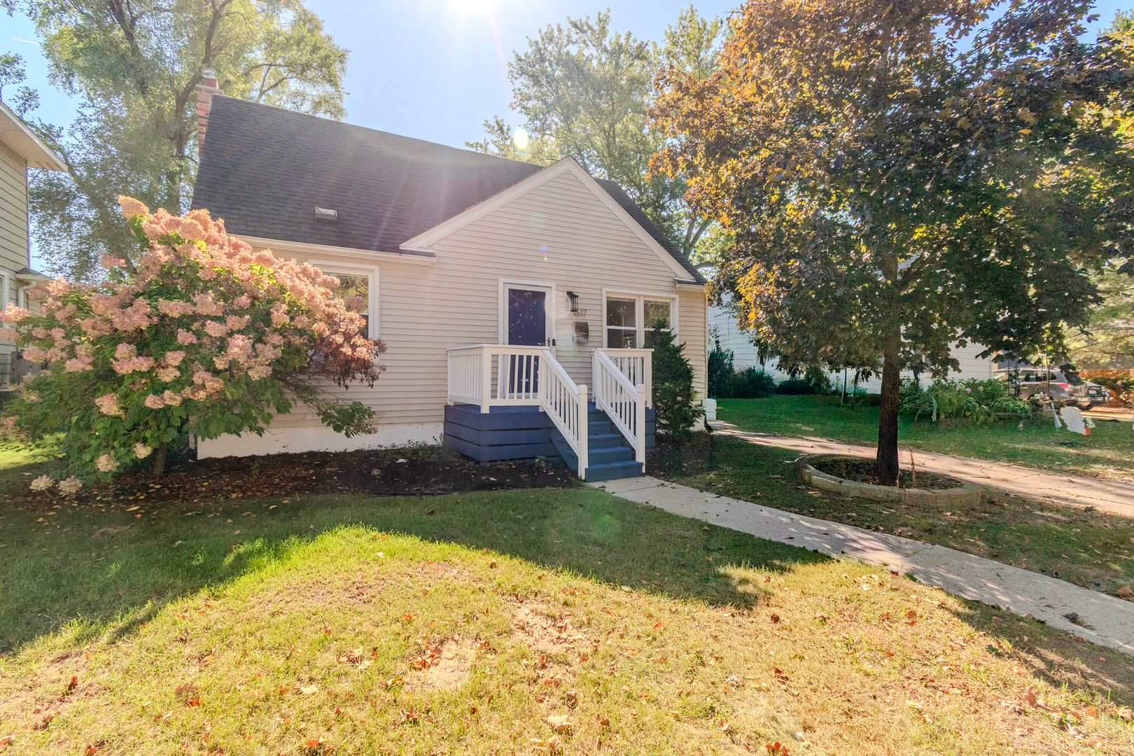 Ferndale House: 1517 W Saratoga St.