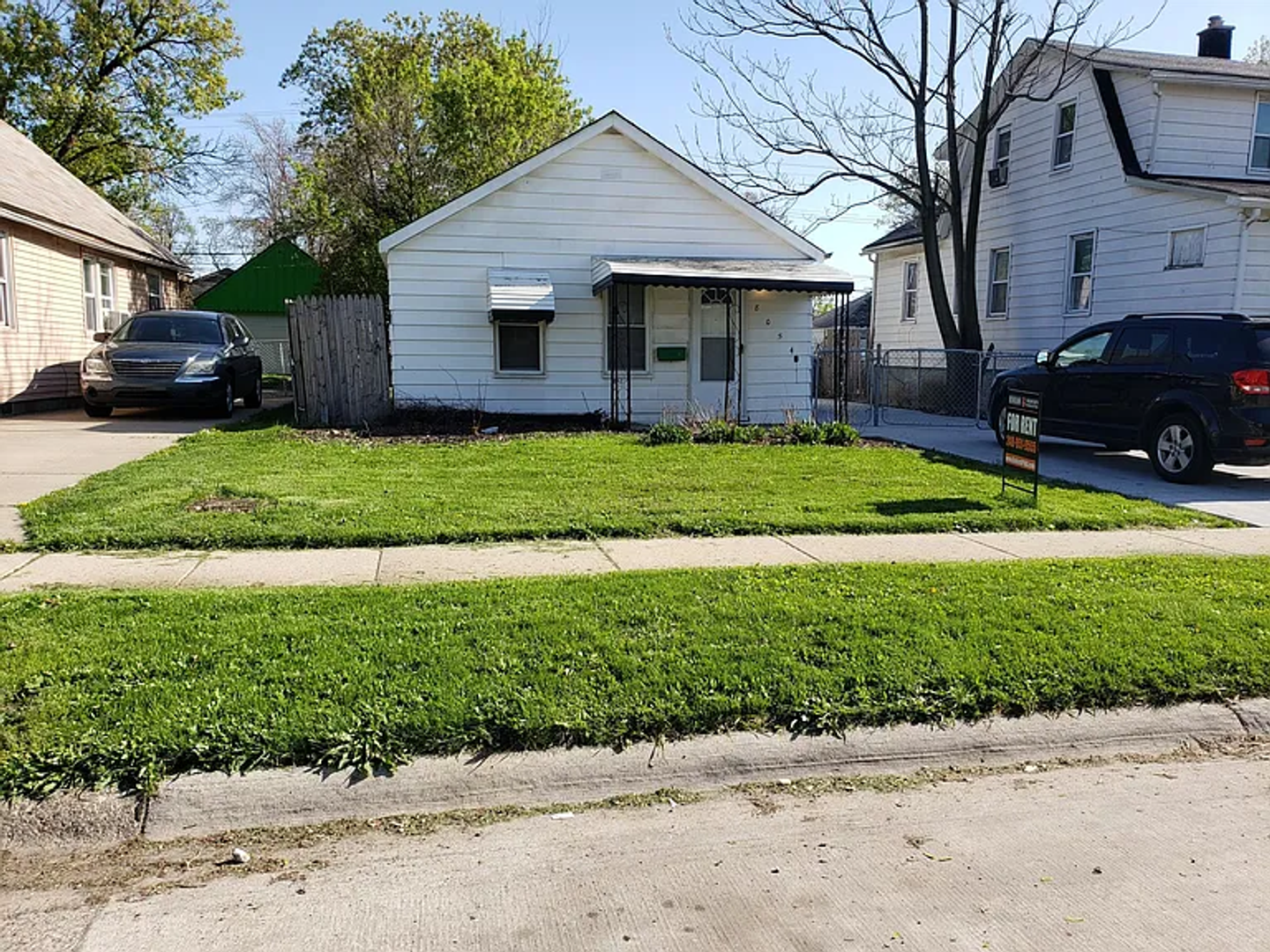 Warren House: 8054 Republic