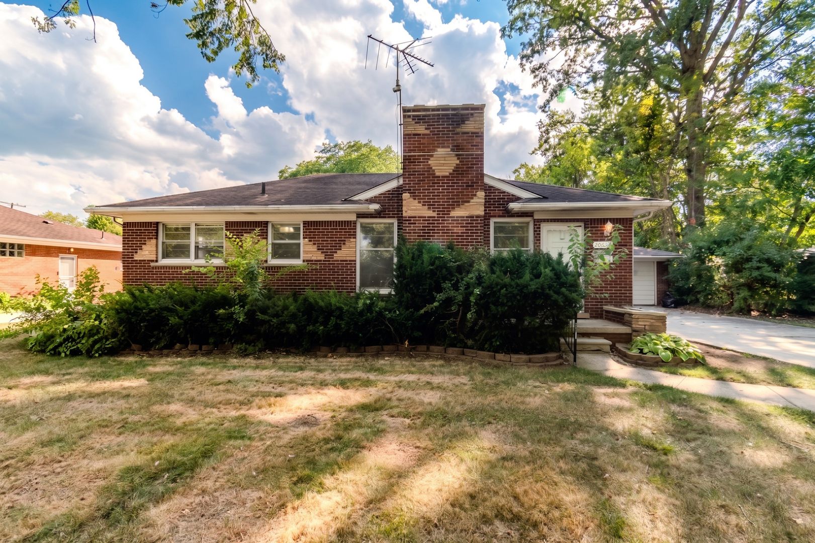 Harper Woods House: 20636 Woodcrest St