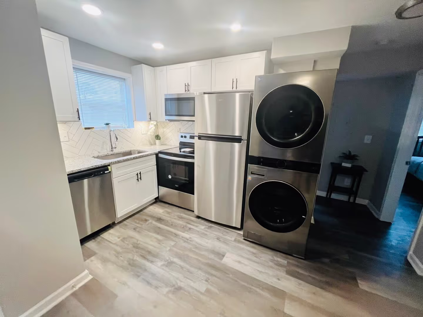 Renovated 1 Bedroom Apartment Home 8 of 8