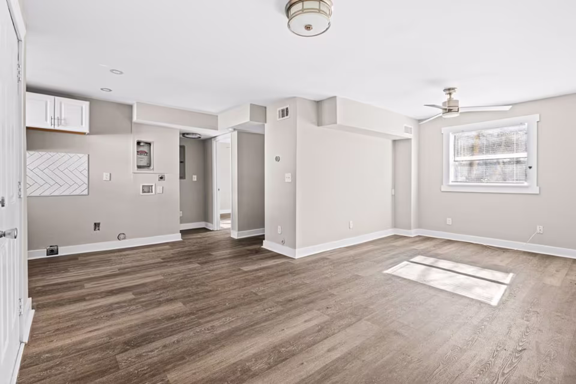 Renovated 1 Bedroom Apartment Home 3 of 8