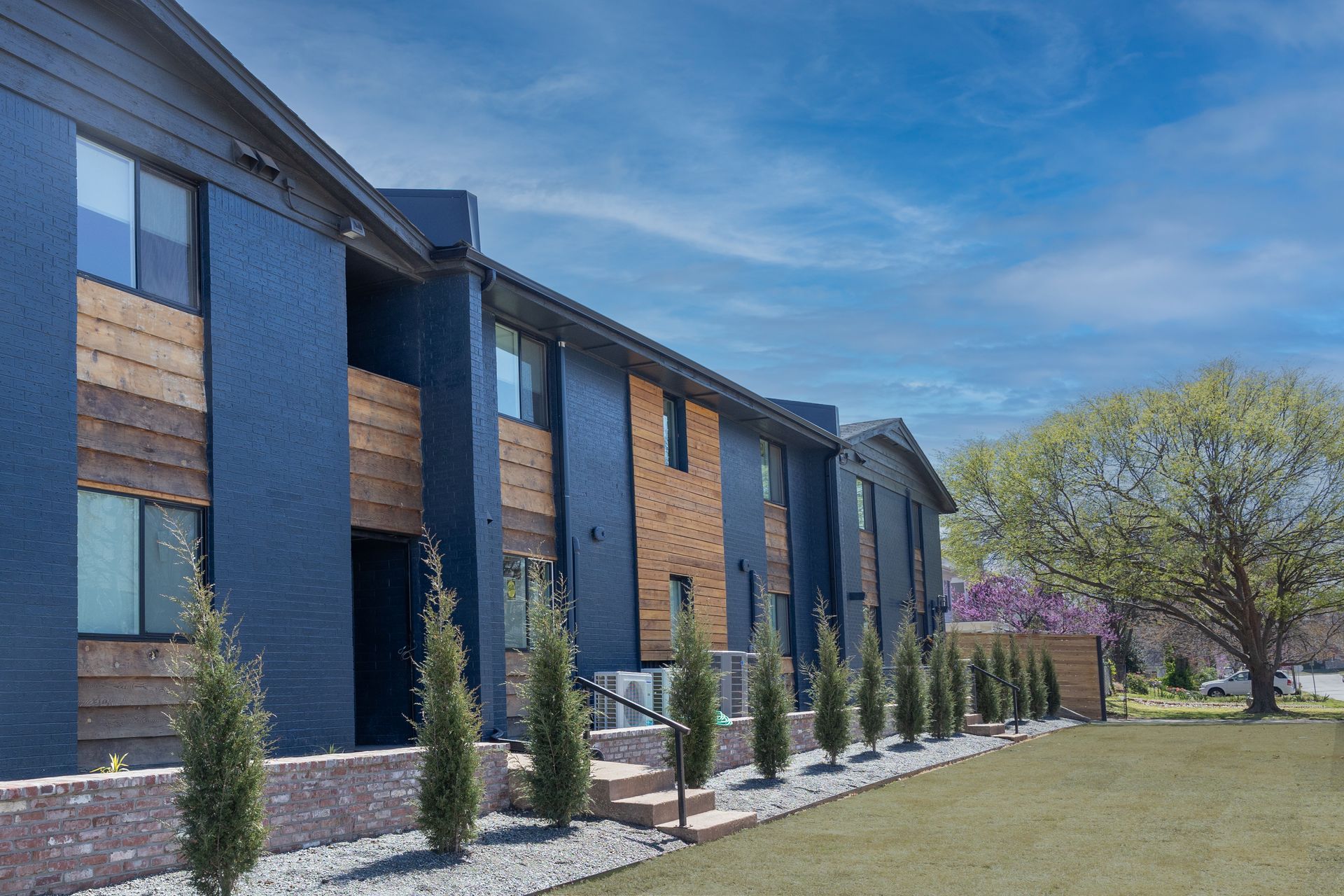 Tulsa Apartment: 1115 South College Avenue