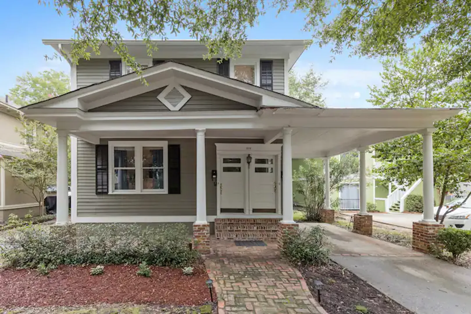 Columbia Apartment: 302 S Edisto Ave