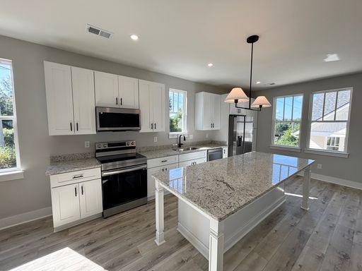 3 bedroom 3 bath duplex – photo 1