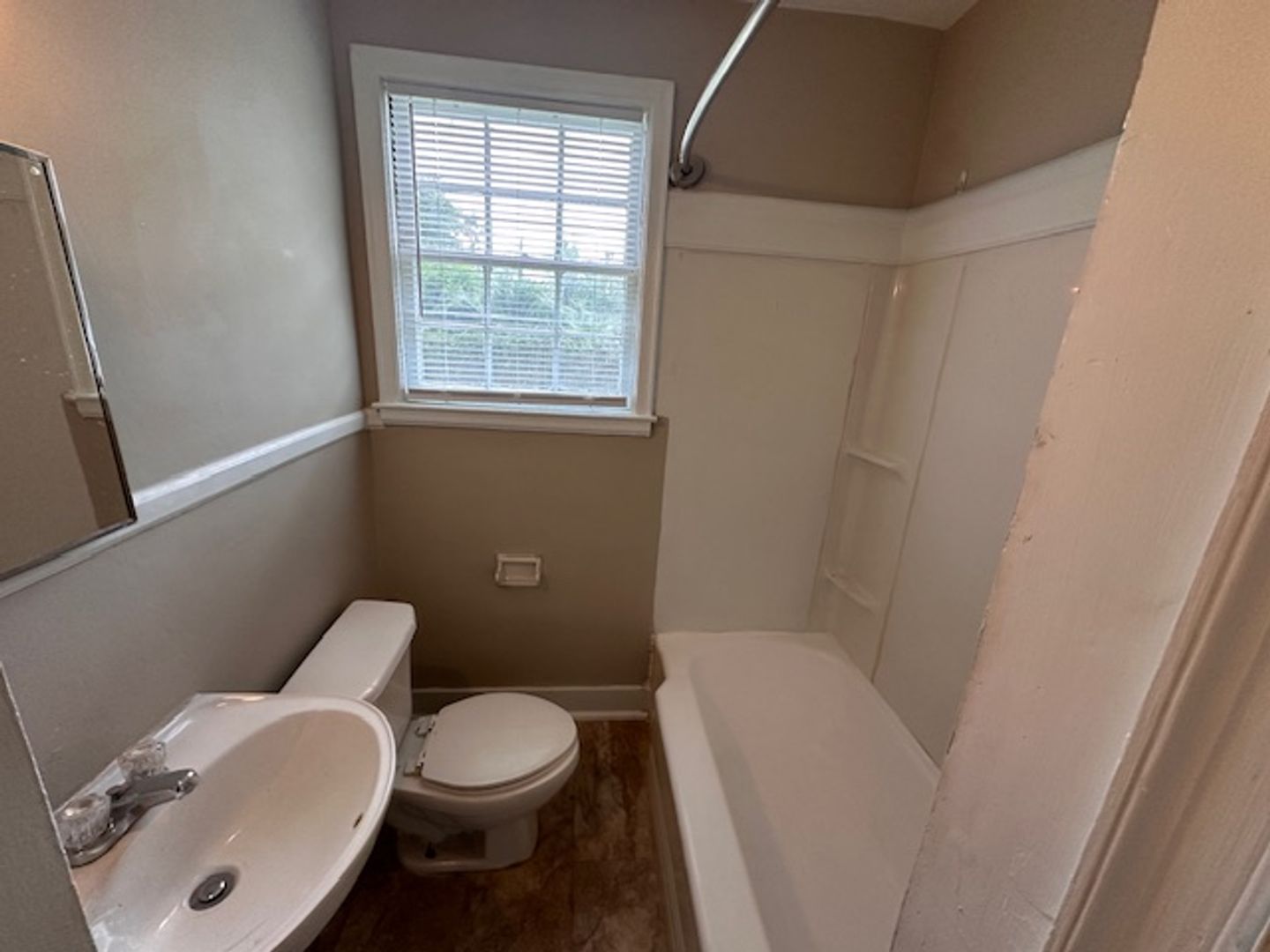 4637 Oxford Road, Columbia, SC 29209