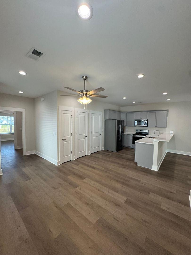 Mooresville House: 115 Brawley Villas Place