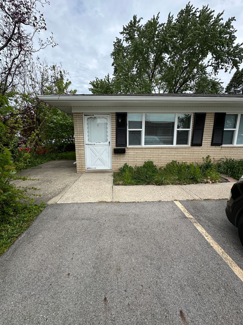 Goshen Apartment: 1805 Westplains Drive
