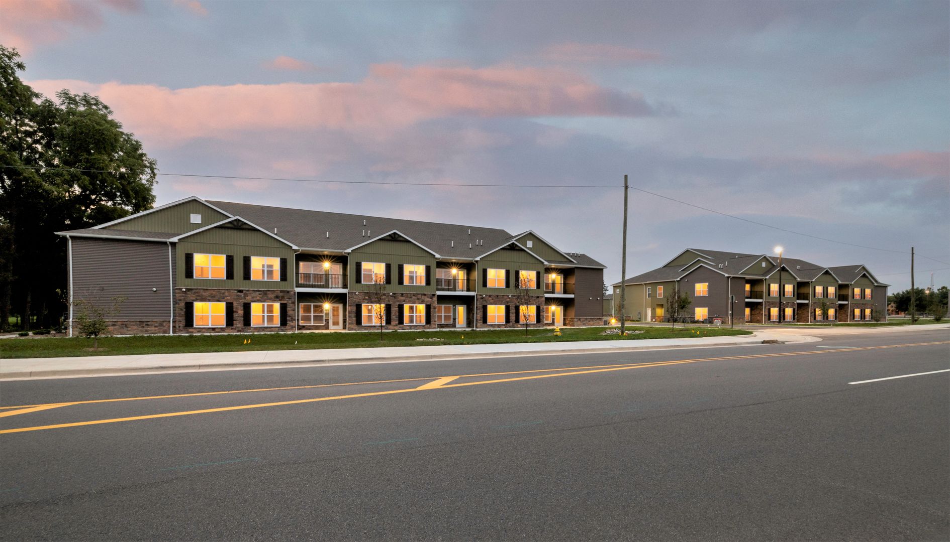 3 Bedroom 2 Bathroom - Luxury Goshen Apt. w/ Garage 7 of 8