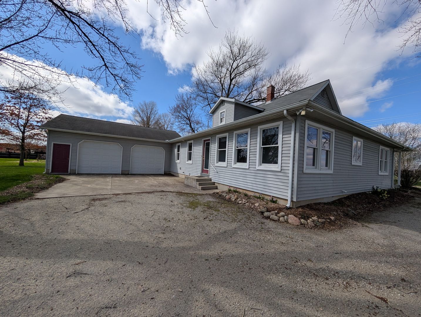 Middelbury House: 13200 County Road 20