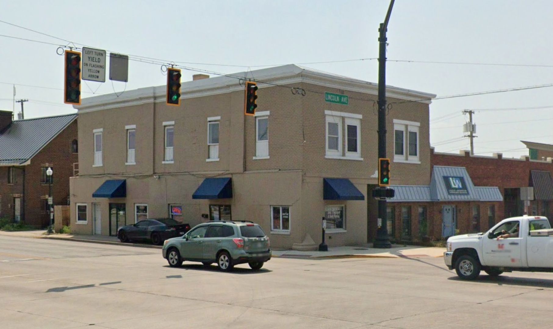 Goshen Apartment: 200 W. Lincoln Ave.