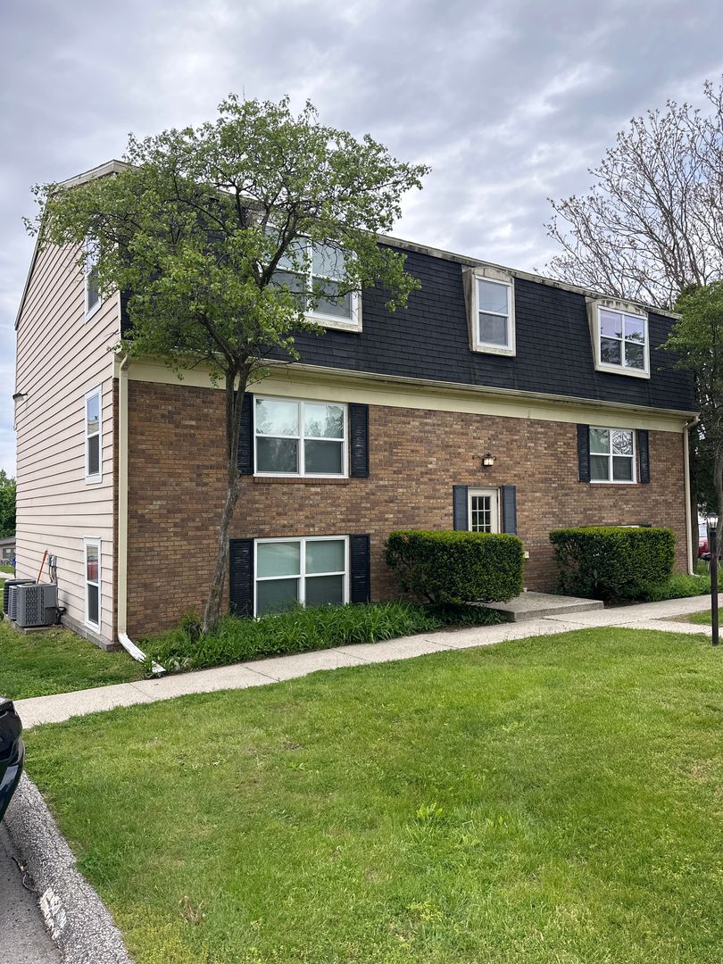 Goshen Apartment: 508 Middlebury Street