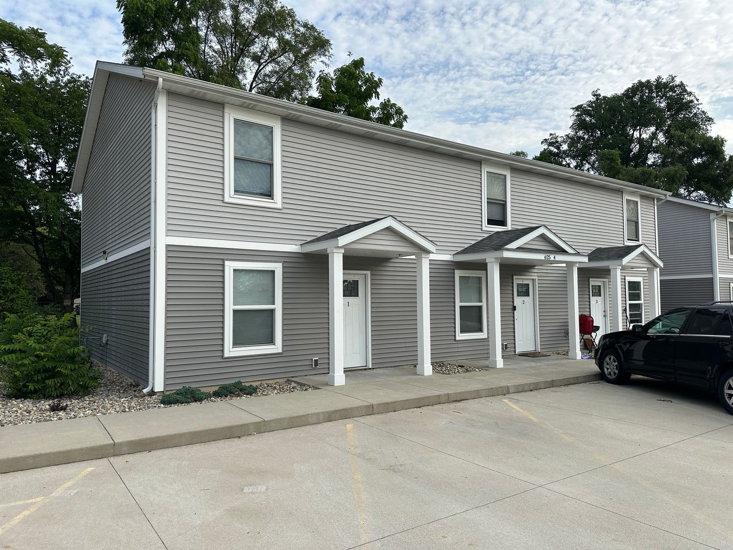 Elkhart Apartment: 625 Simpson Avenue