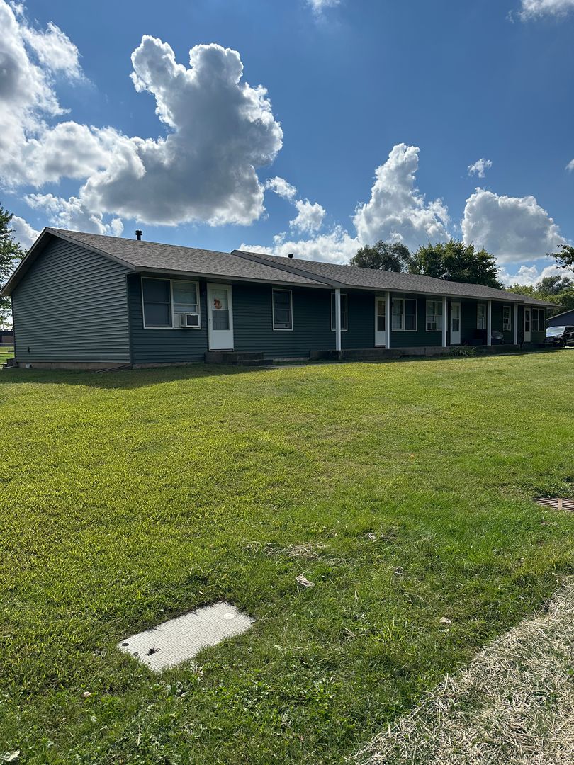Millersburg Apartment: 200 Maple Street