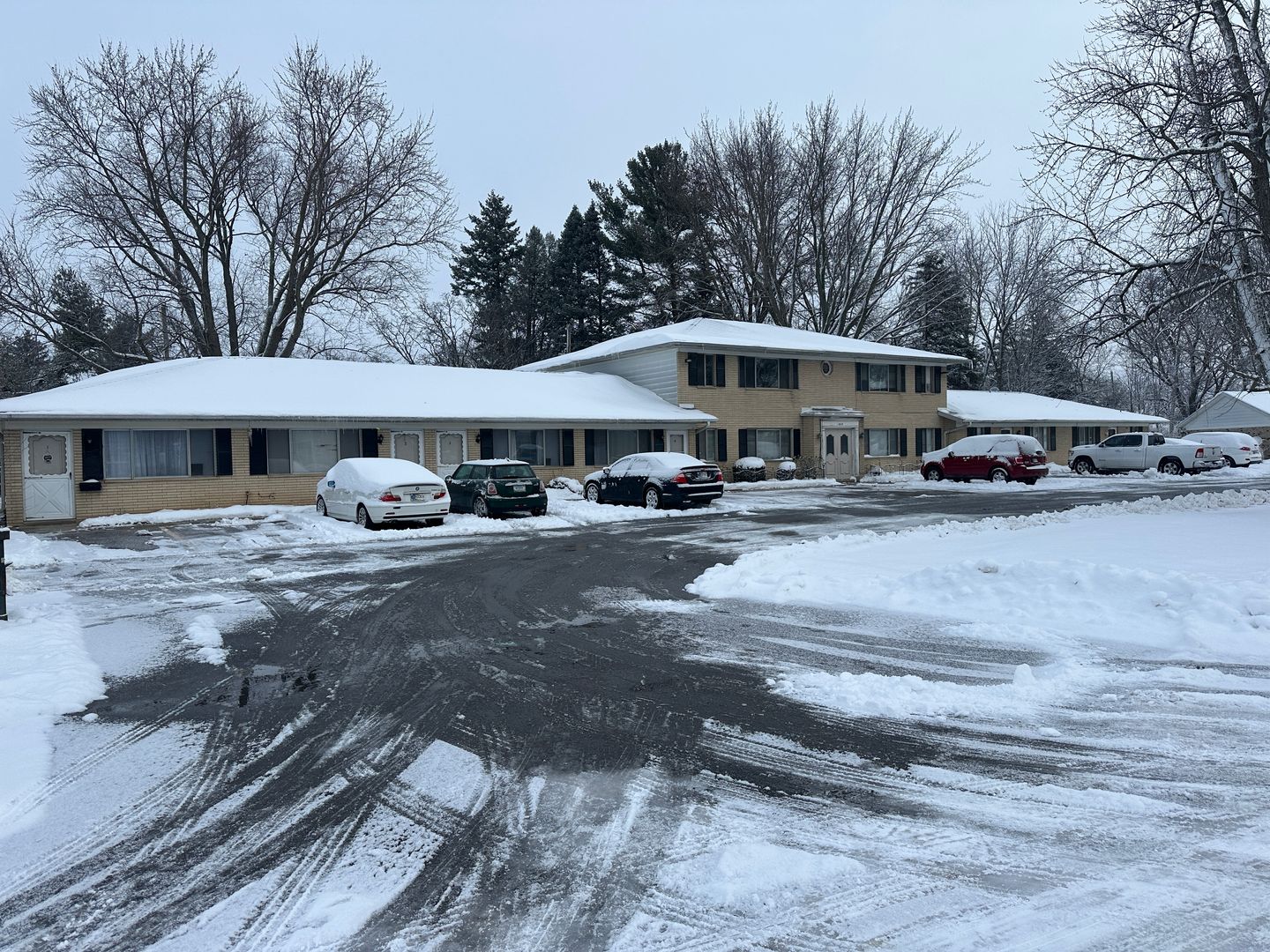 Goshen Apartment: 1805 Westplains Drive