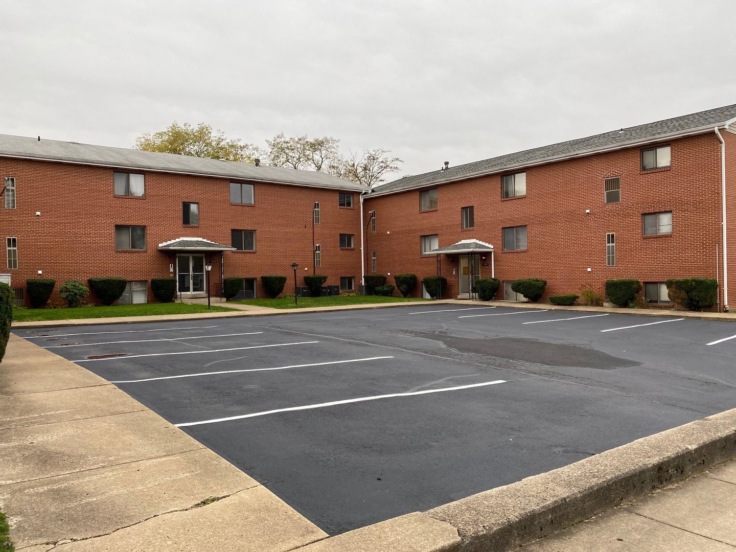 Verona Apartment: 462 South Ave