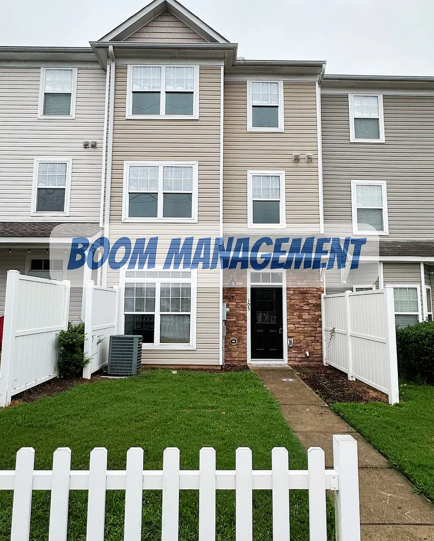 Raleigh Townhome: 331 Gilman Lane