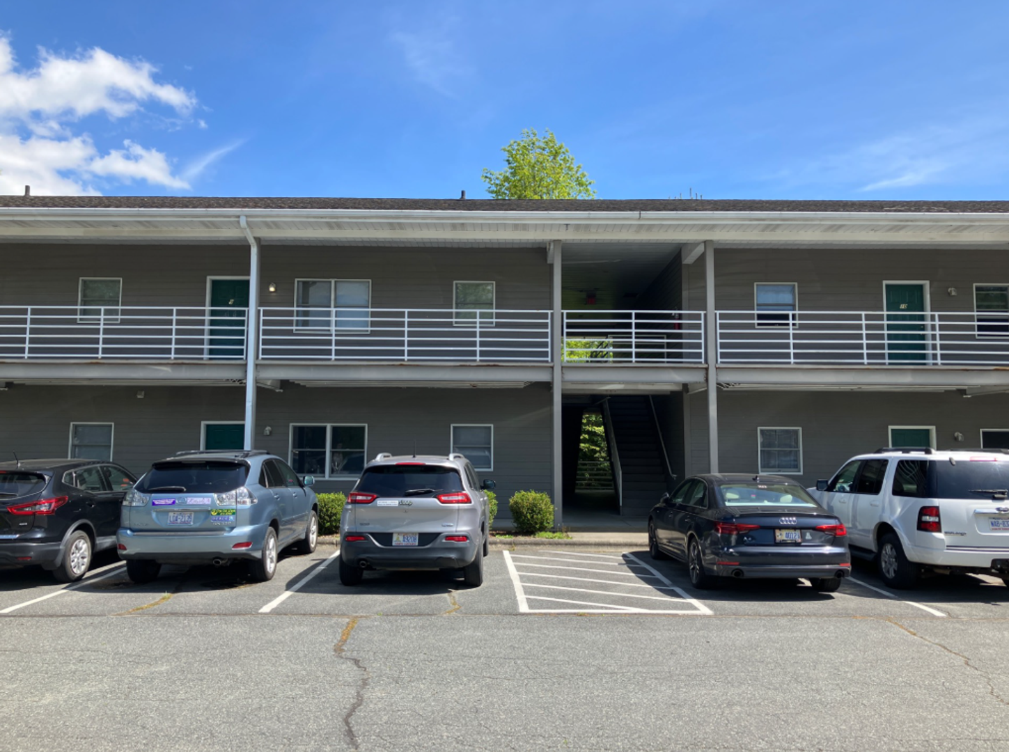 Boone Apartment: 164 Boone Creek