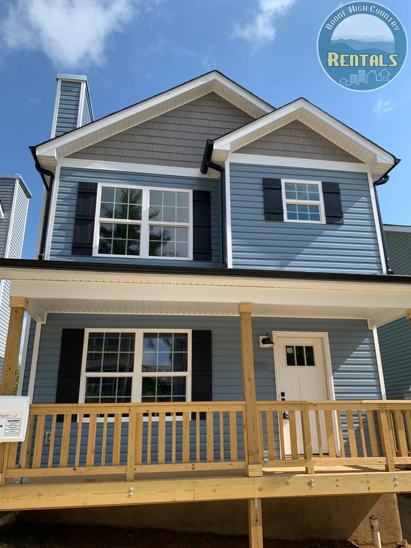 Boone Townhome: 291 Stratford Lane