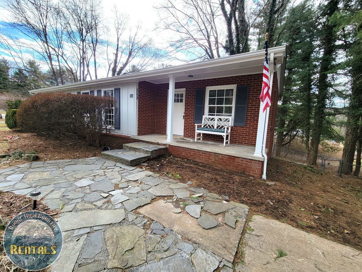 Boone House: 553 Hardaman Circle