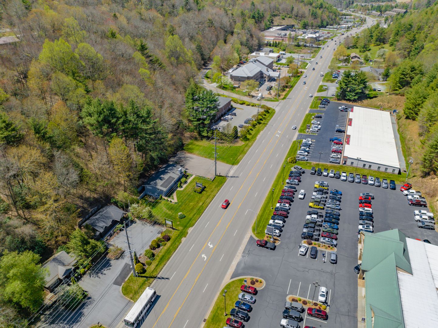 2271 Hwy 105 S Hwy 105 Commercial office , Boone, NC 28607