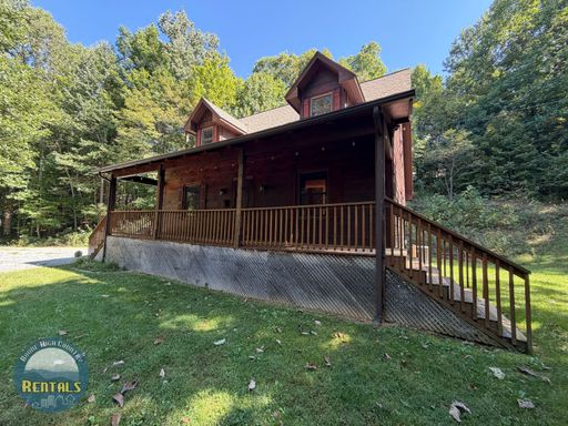 Three Bedroom Home with Spacious Outdoor Area