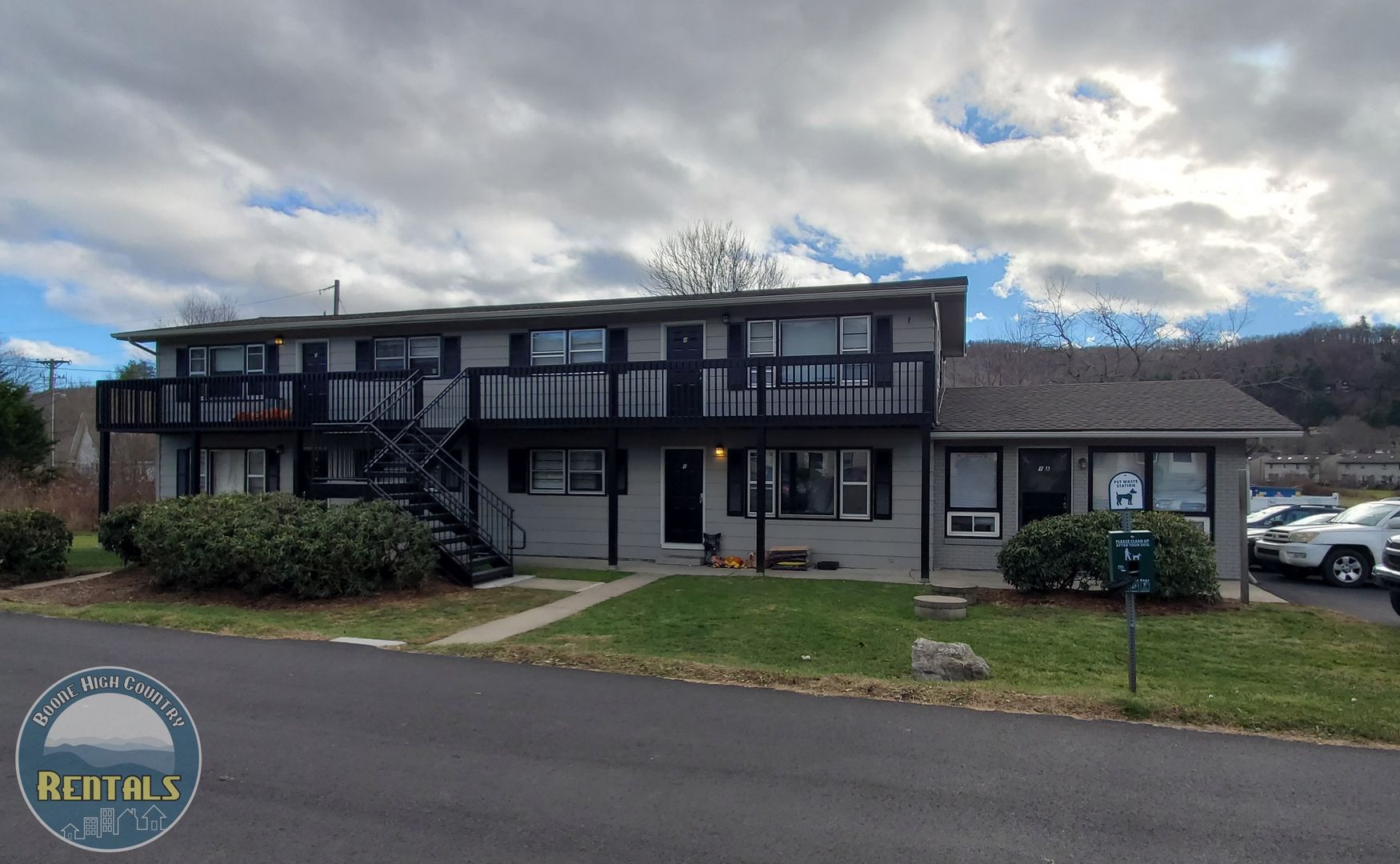 Boone Apartment: 245 Bamboo Road