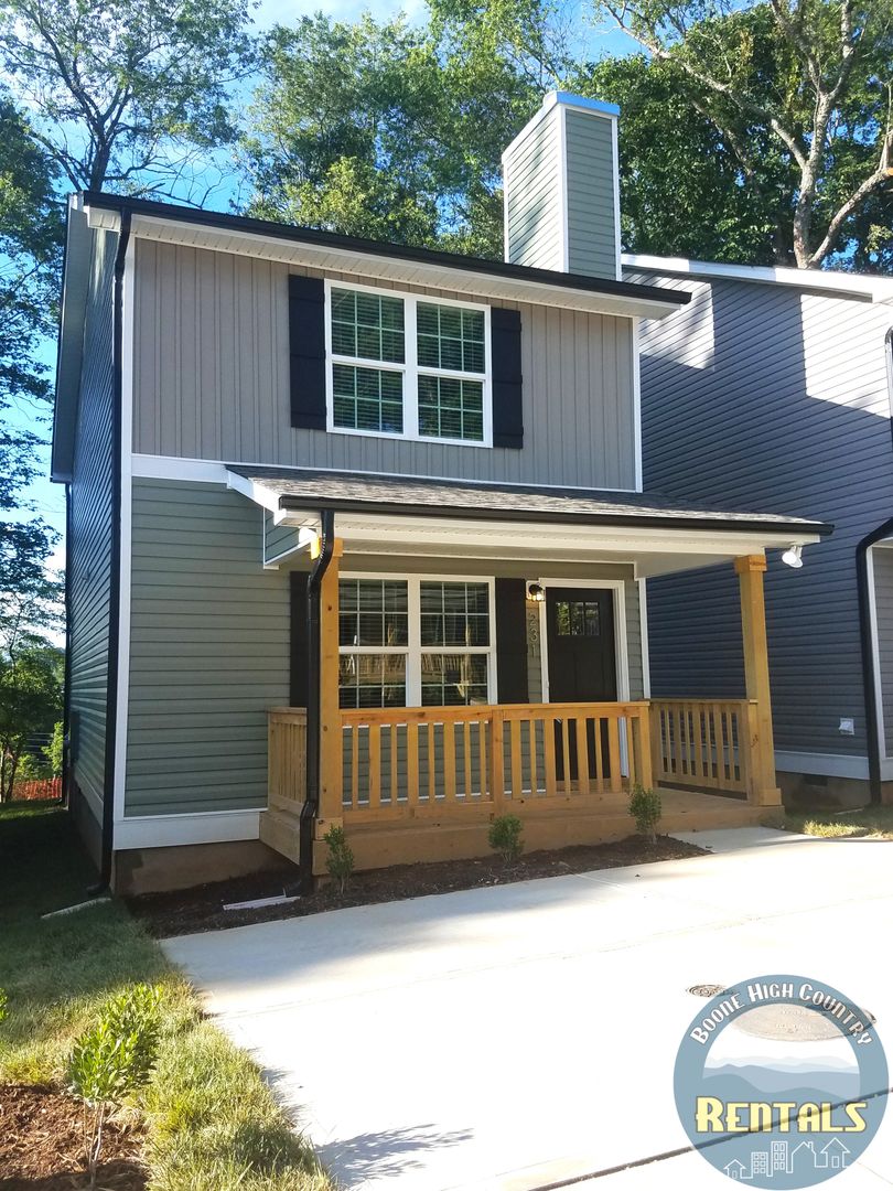 Boone Townhome: 291 Stratford Lane