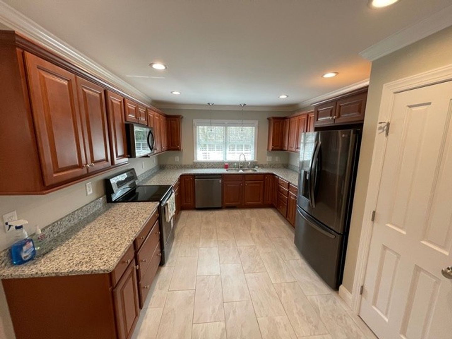 Rocky Mount House: 4881 Oak Level Road