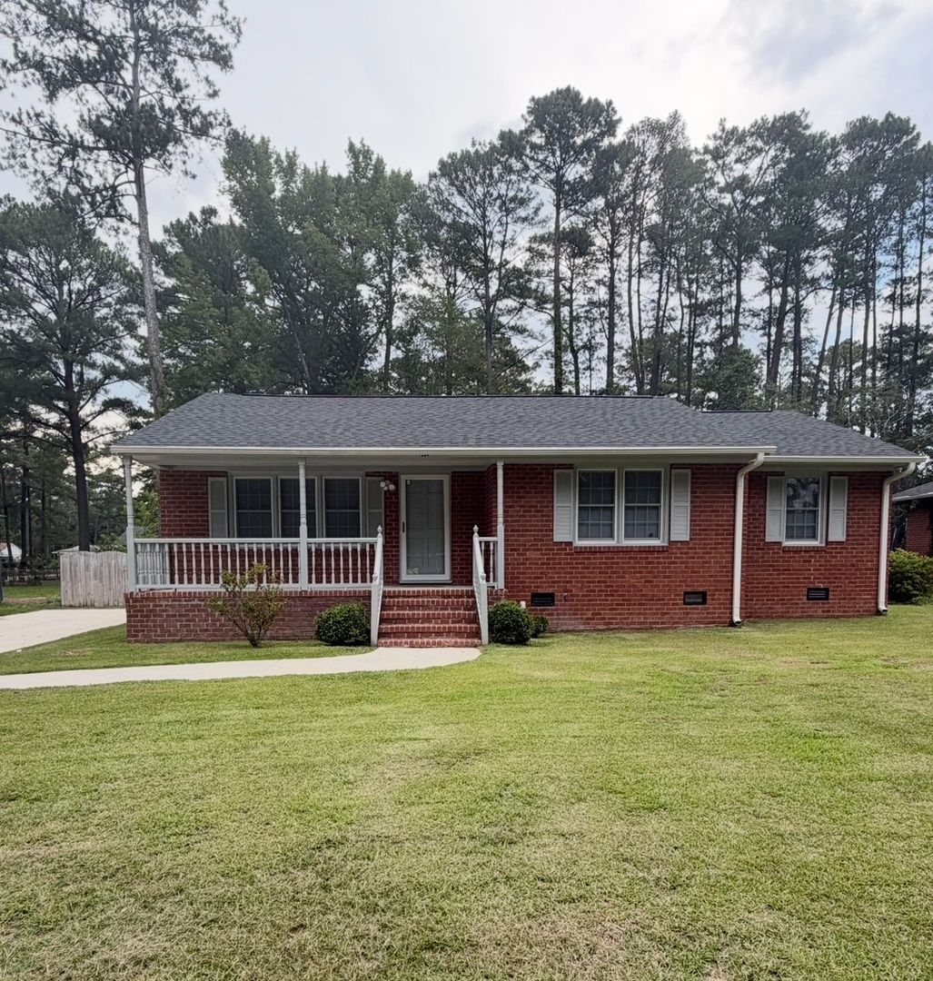 Rocky Mount House: 1904 Windsor Drive