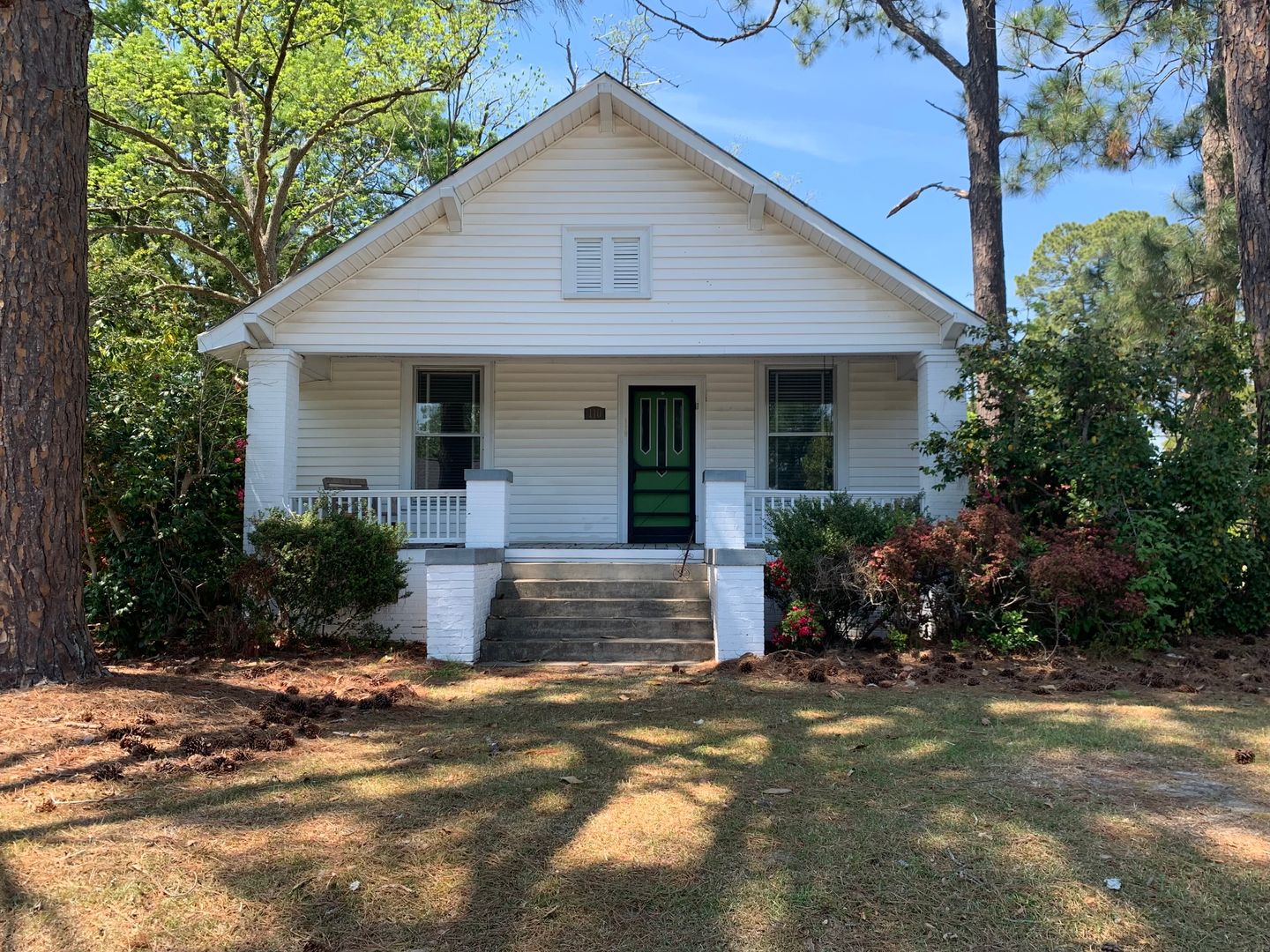 Nashville House: 110 N Hilliard Street