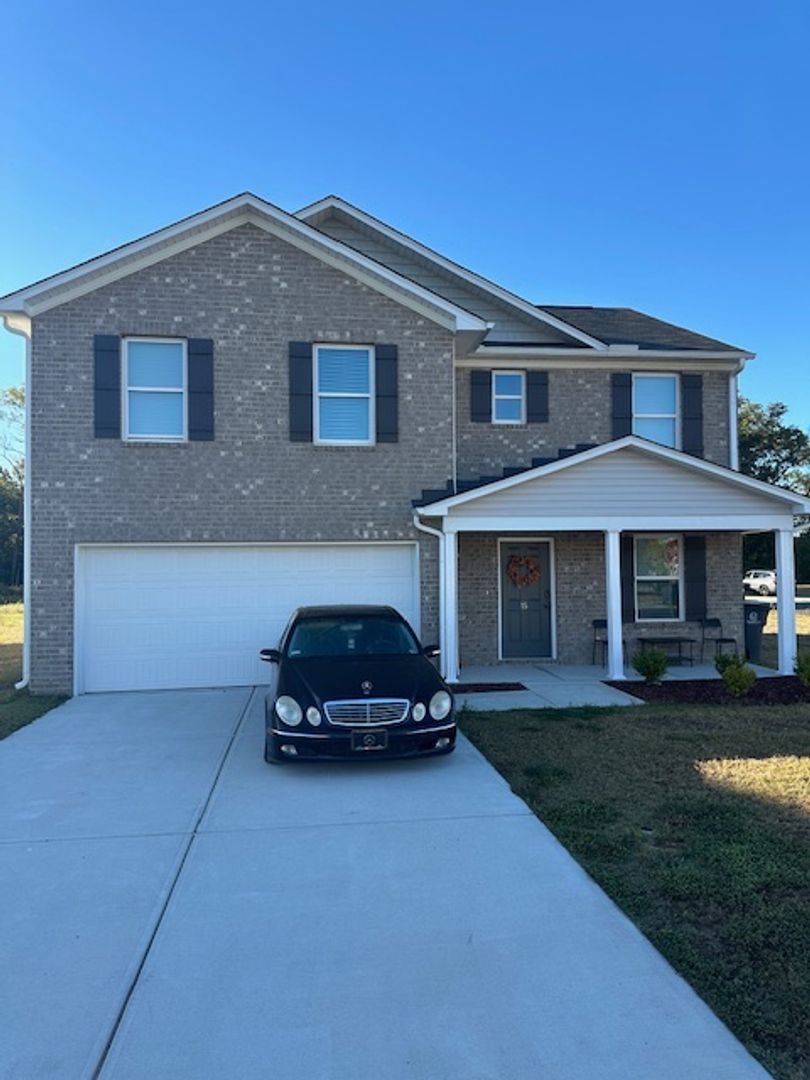 Rocky Mount House: 15 Antebellum Court