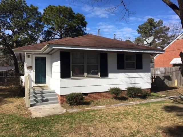 Rocky Mount House: 1208 Russell Street