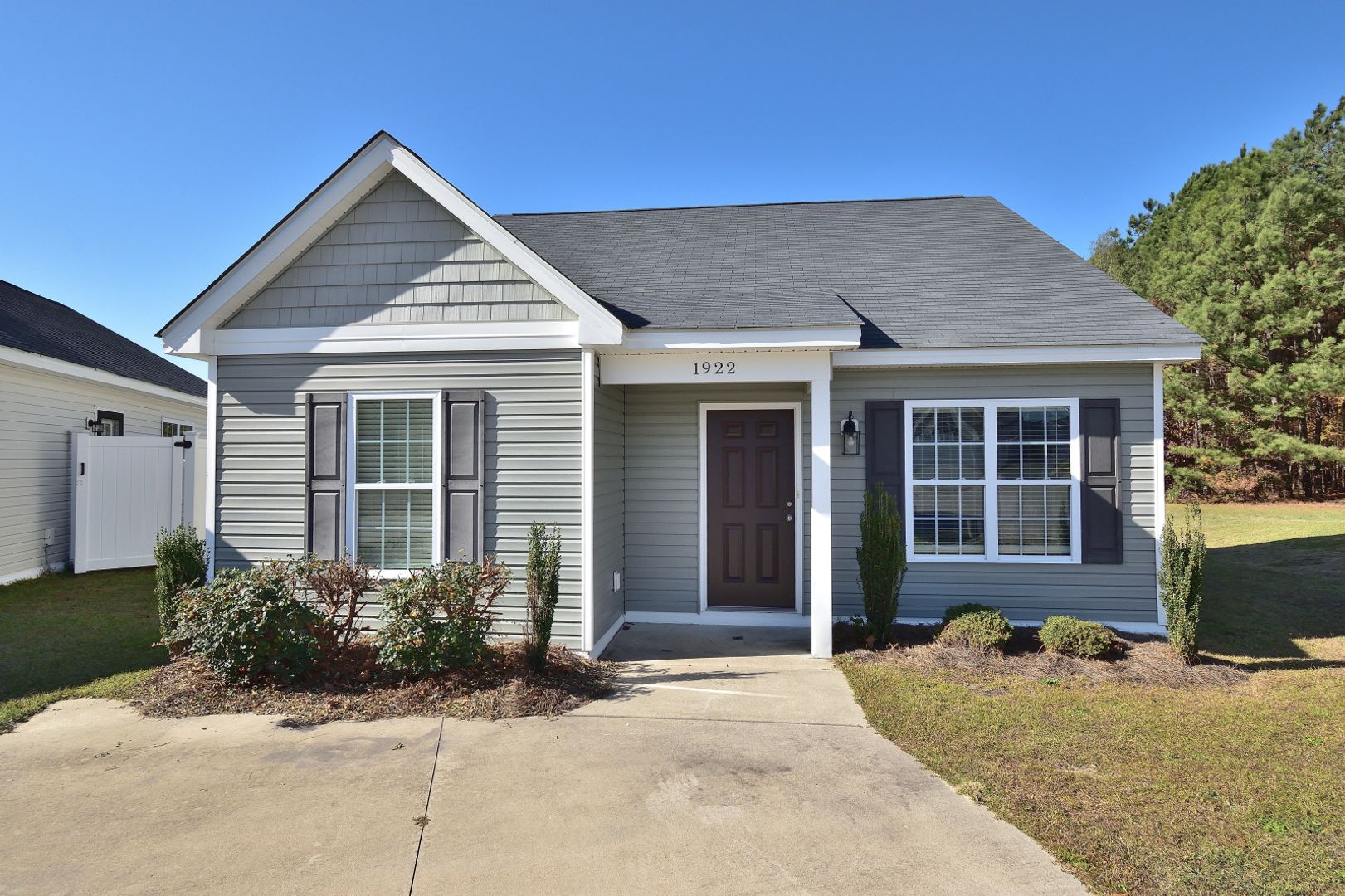 Rocky Mount House: 1922 Sapphire Road