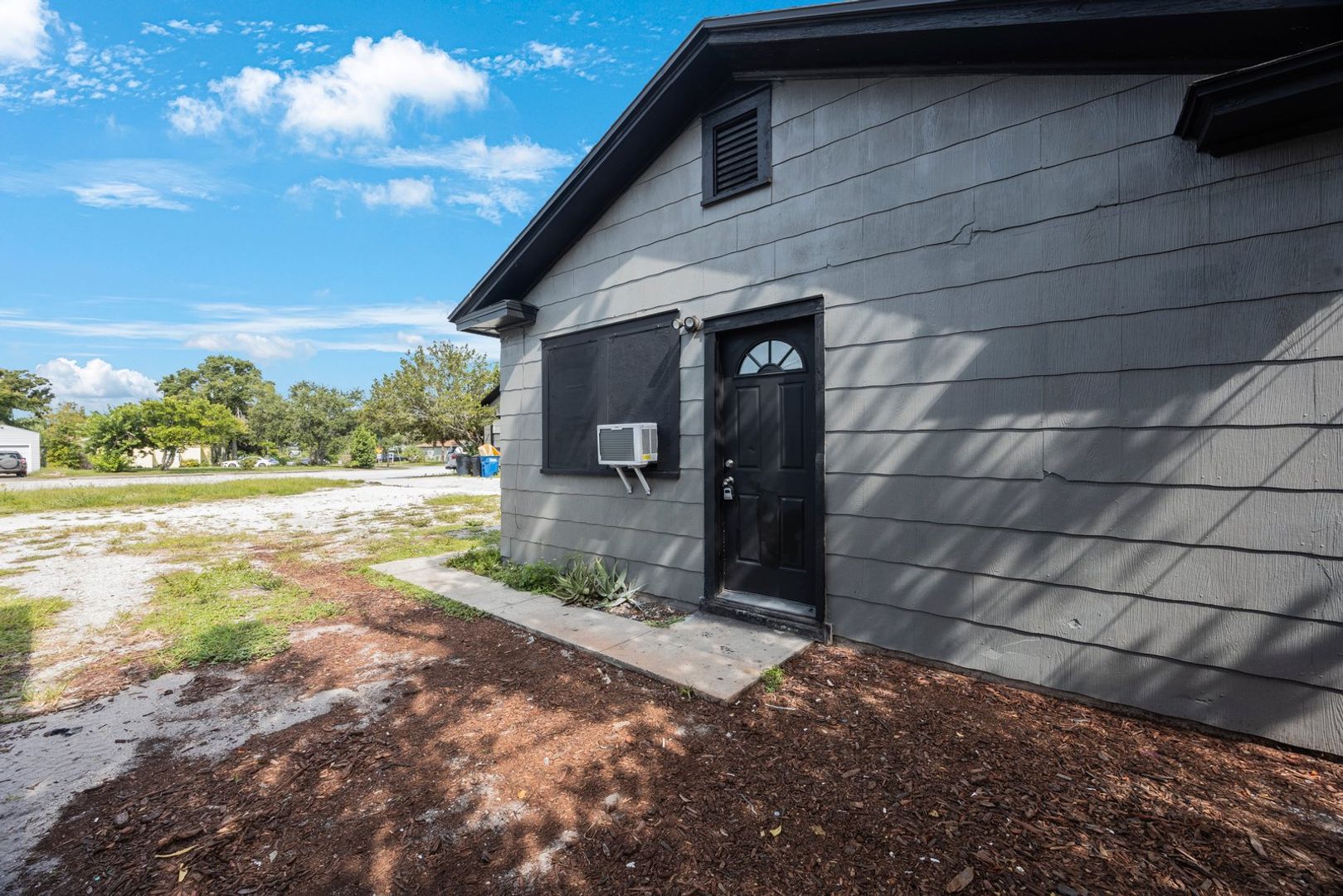 Clearwater Apartment: 317 N Highland Ave