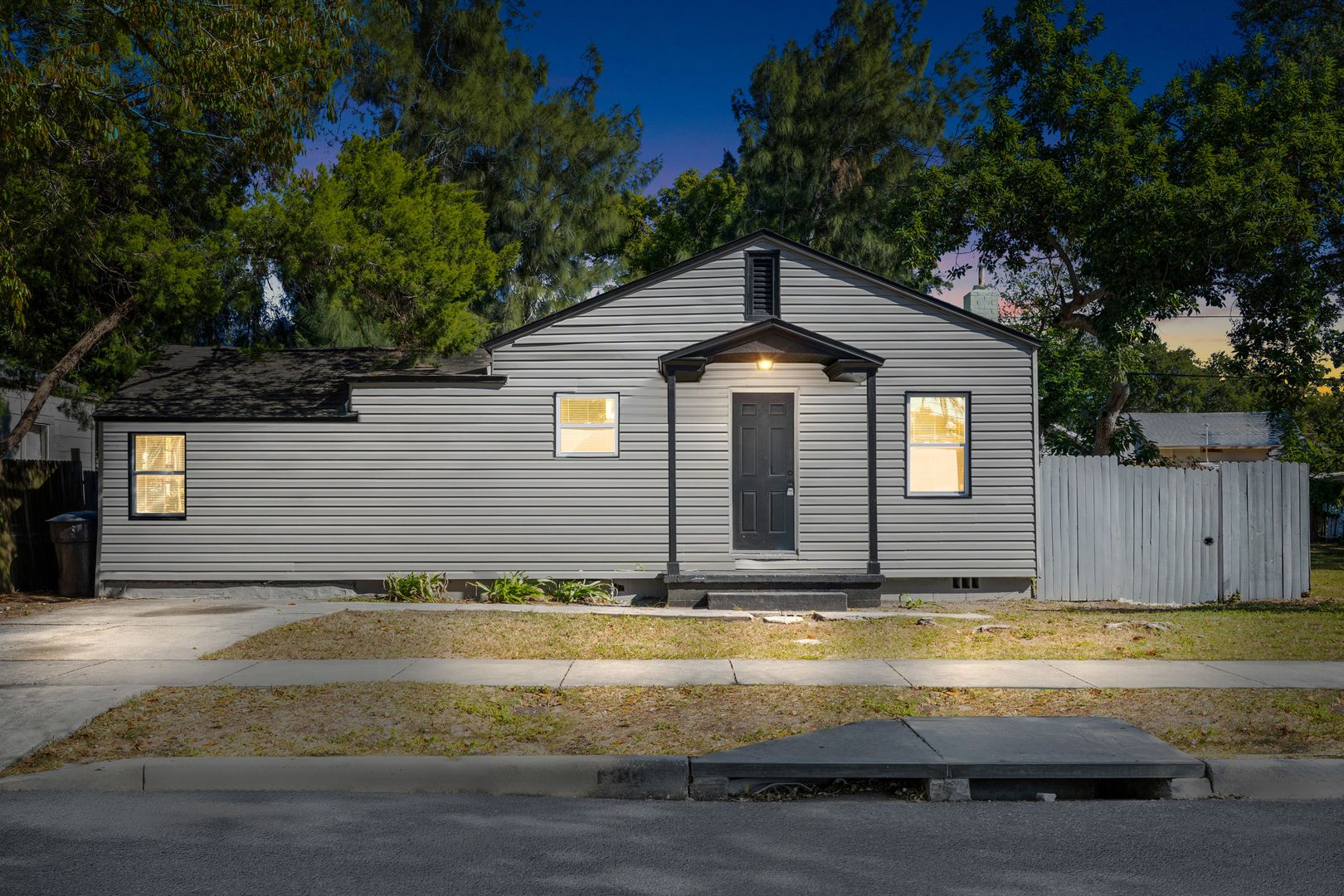 St. Petersburg House: 1500 15th St S