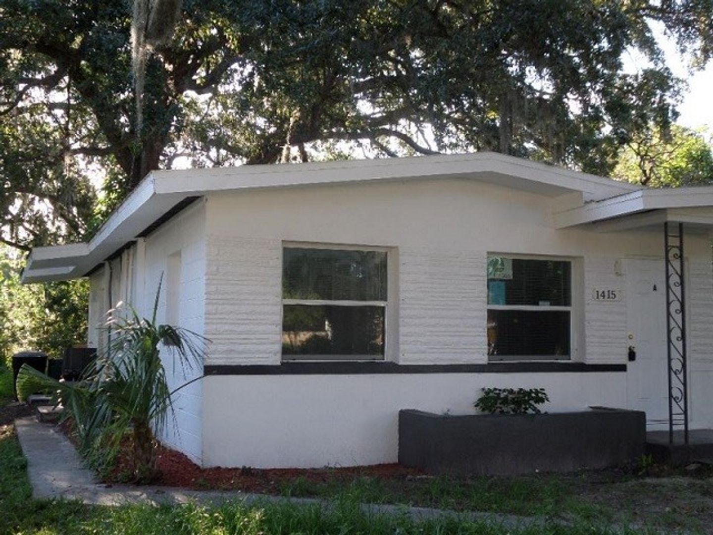 Clearwater Apartment: 1415 N Madison Ave