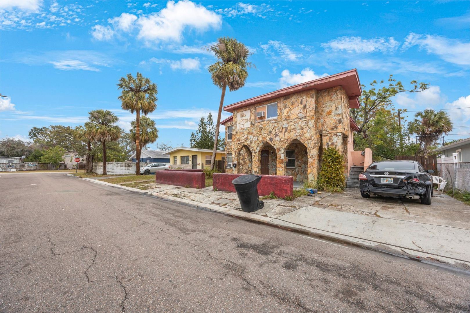 St. Petersburg Apartment: 1116 Upton Ct S