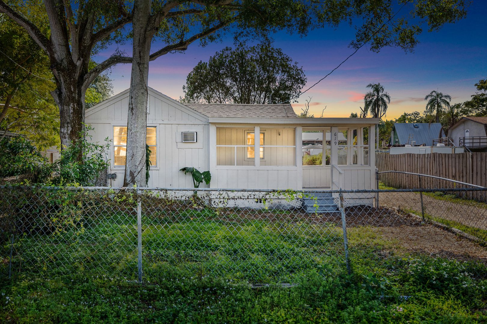 Clearwater Apartment: 629 Woodlawn St