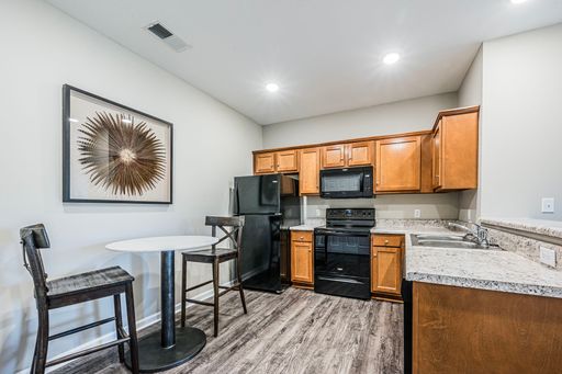 NEW APARTMENTS at 865 Lynnwood Way – photo 1